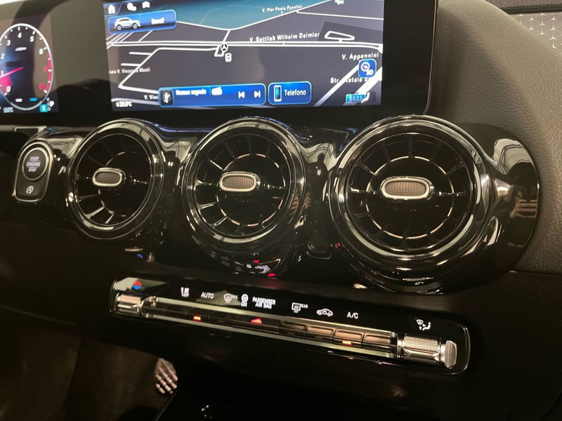 Mercedes-Benz GLA SUV usata a Milano (14)