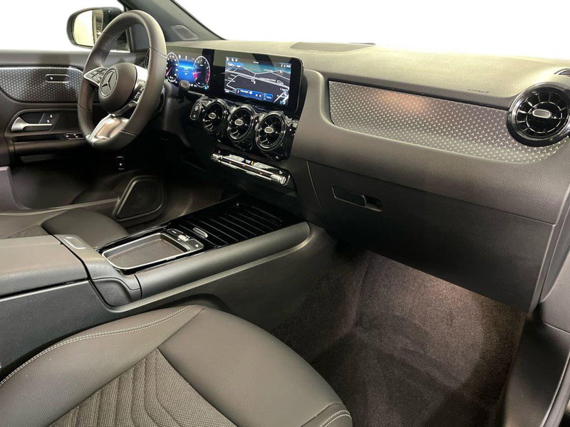 Mercedes-Benz GLA SUV usata a Milano (15)