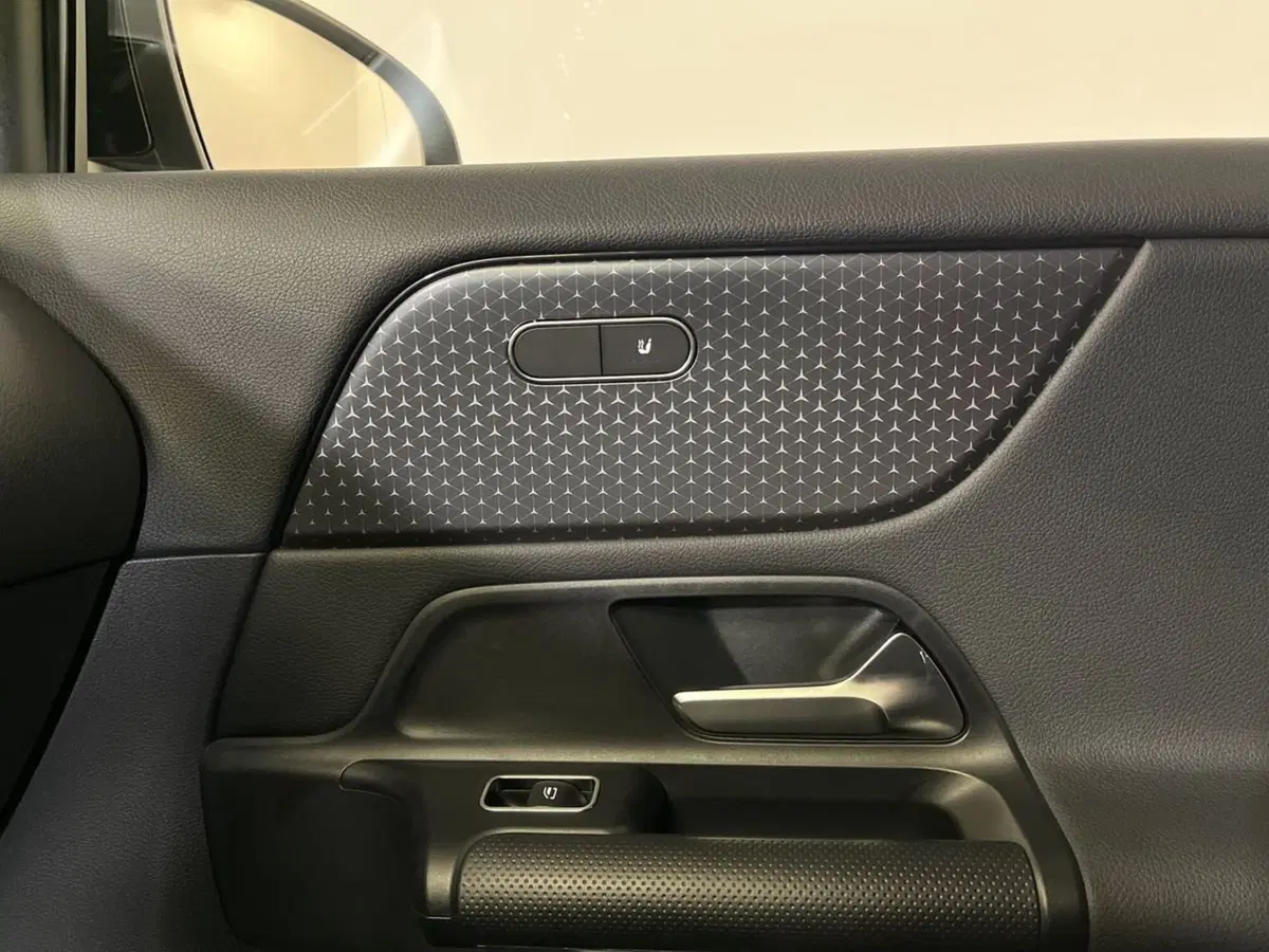 Mercedes-Benz GLA SUV usata a Milano (18)