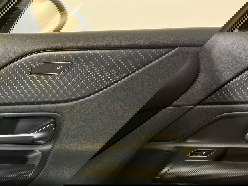 Mercedes-Benz GLA SUV usata a Milano (18)