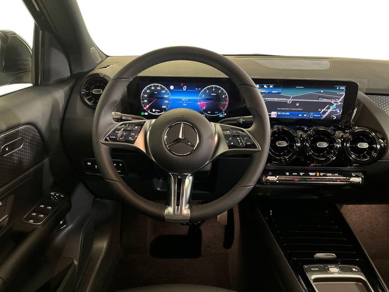 Mercedes-Benz GLA SUV usata a Milano (11)