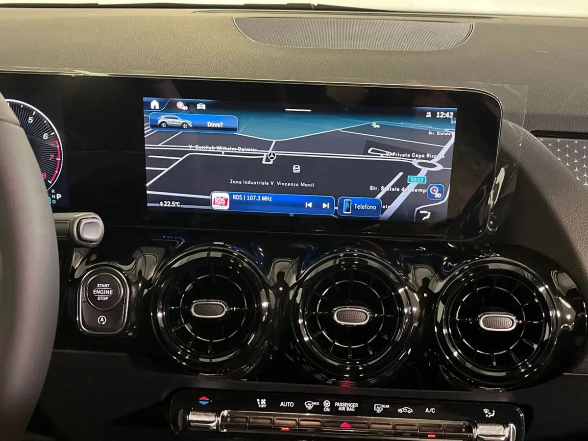 Mercedes-Benz GLA SUV usata a Milano (12)