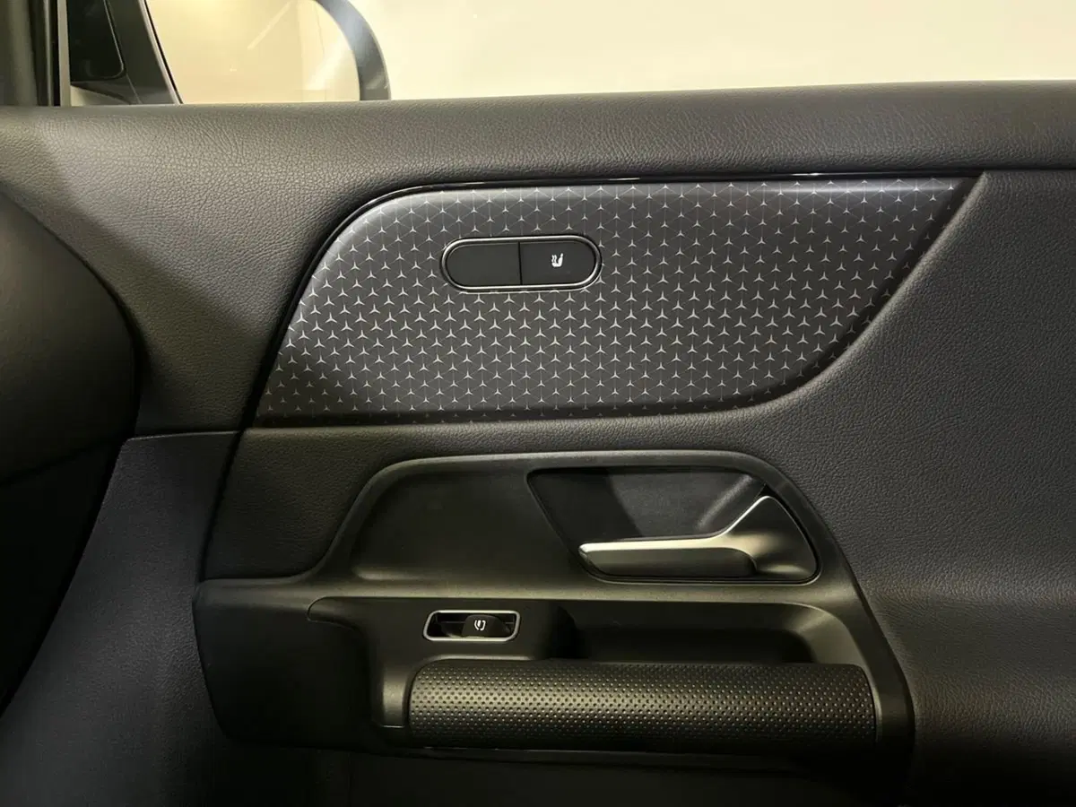 Mercedes-Benz GLA SUV usata a Milano (19)