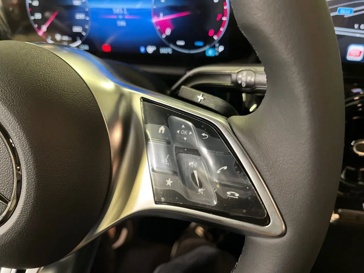 Mercedes-Benz GLA SUV usata a Milano (20)