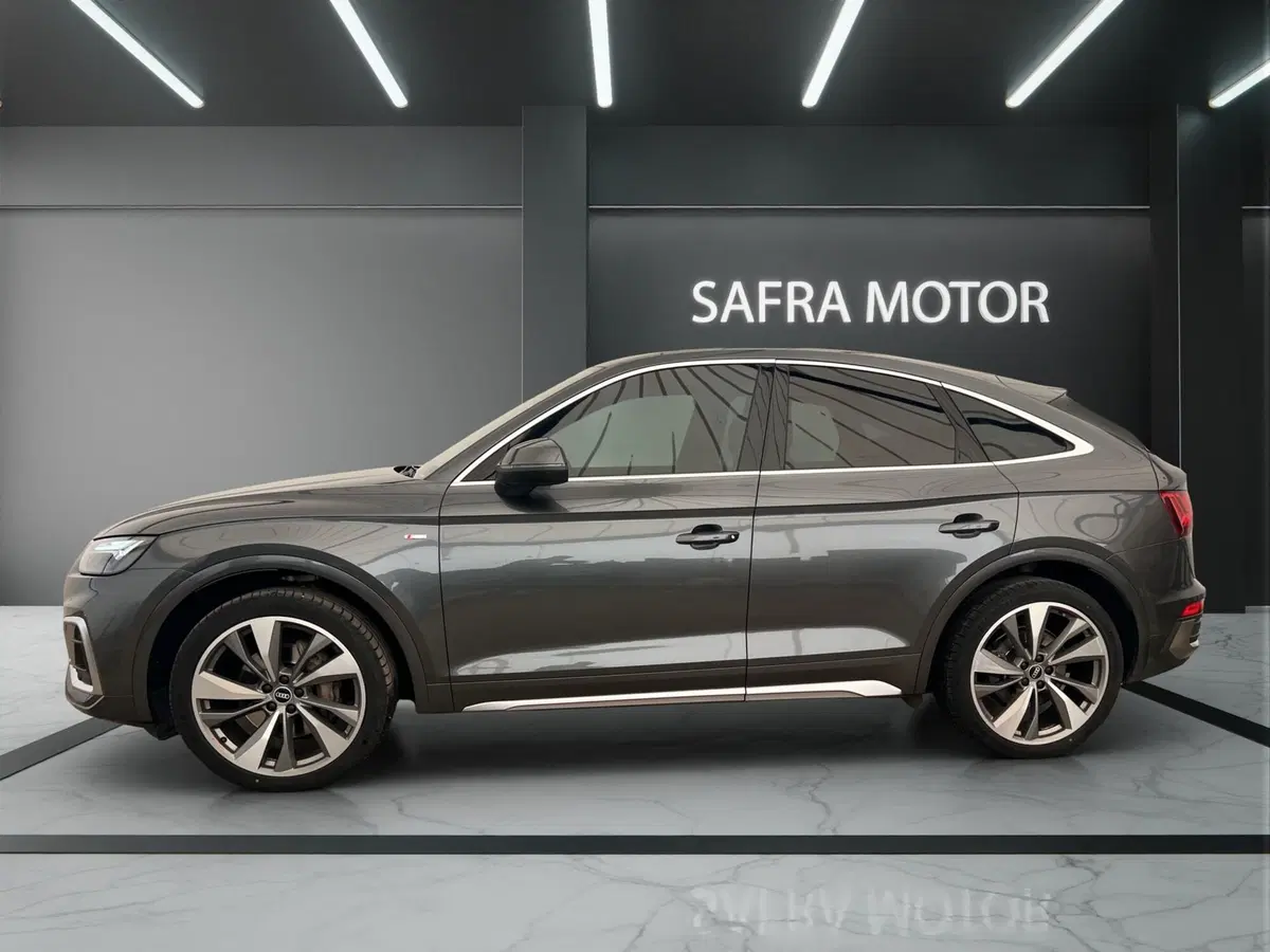 Audi Q5 Sportback usata a Cosenza (4)