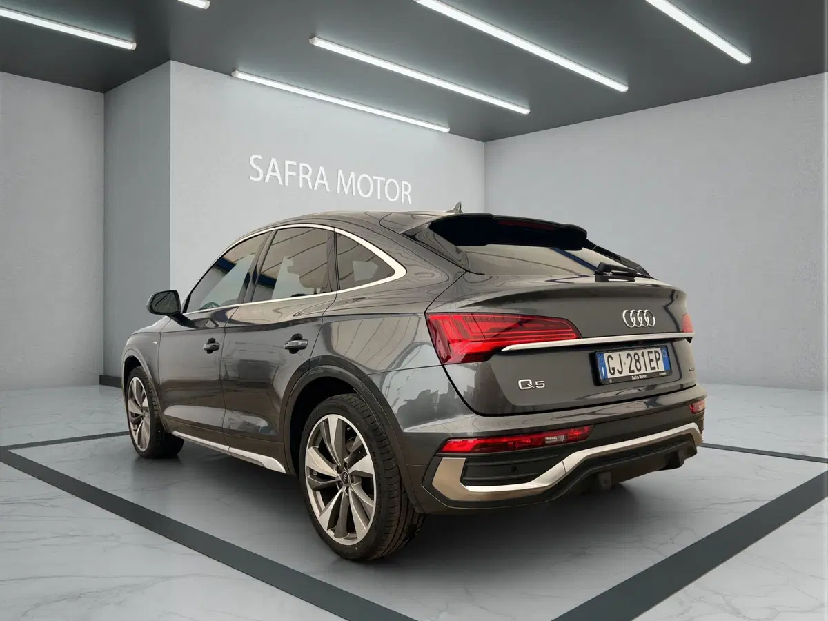 Audi Q5 Sportback usata a Cosenza (5)