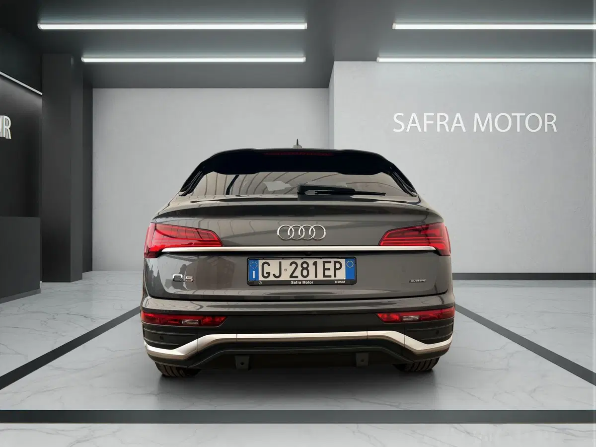 Audi Q5 Sportback usata a Cosenza (6)