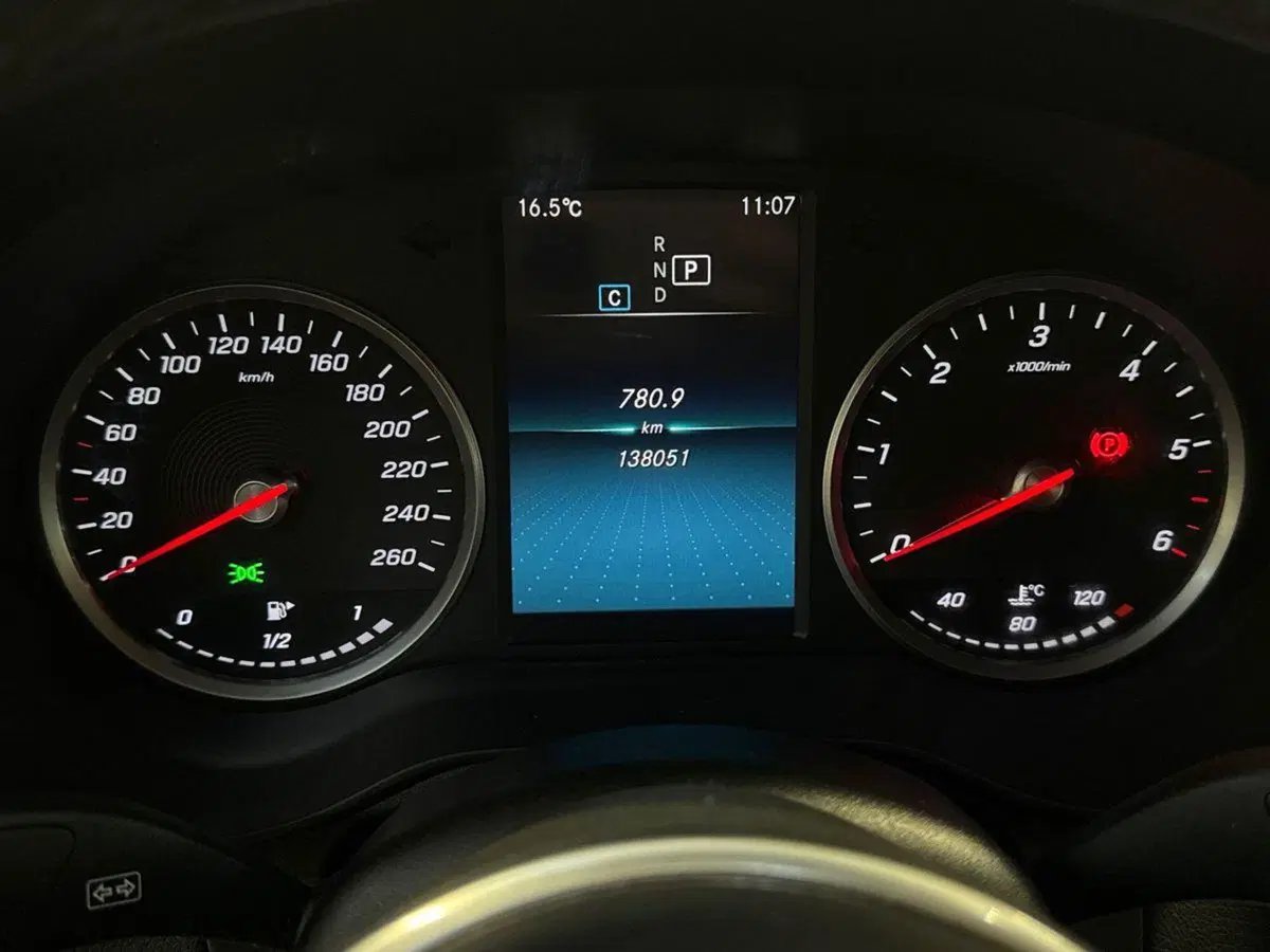 Mercedes-Benz GLC Coupé usata a Macerata (9)