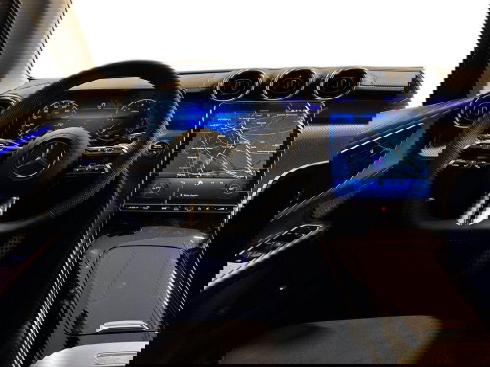 Mercedes-Benz GLC SUV nuova a Macerata (11)