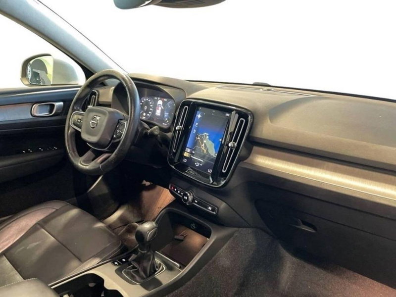 Volvo XC40 usata a Macerata (10)