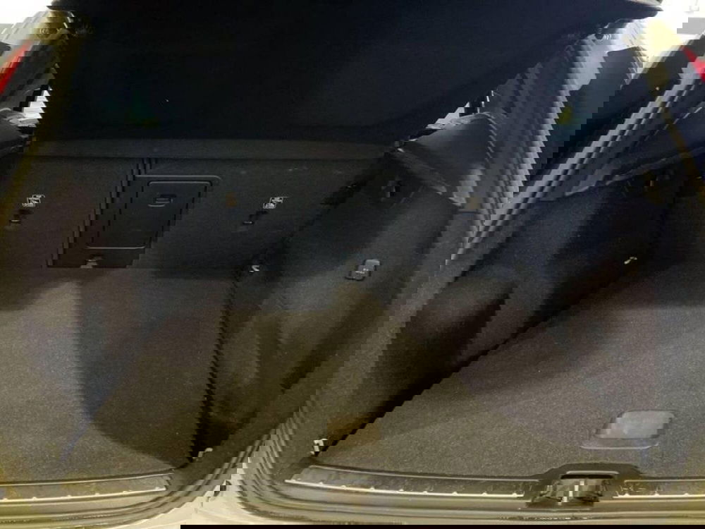 Volvo XC40 usata a Macerata (7)