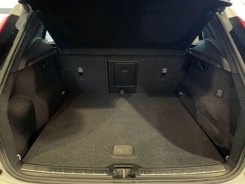 Volvo XC40 usata a Macerata (7)