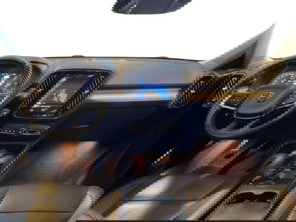 Volvo XC40 usata a Macerata (8)