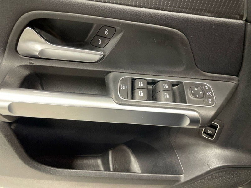 Mercedes-Benz GLB usata a Macerata (17)