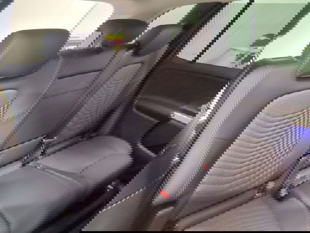 Mercedes-Benz GLB nuova a Macerata (13)