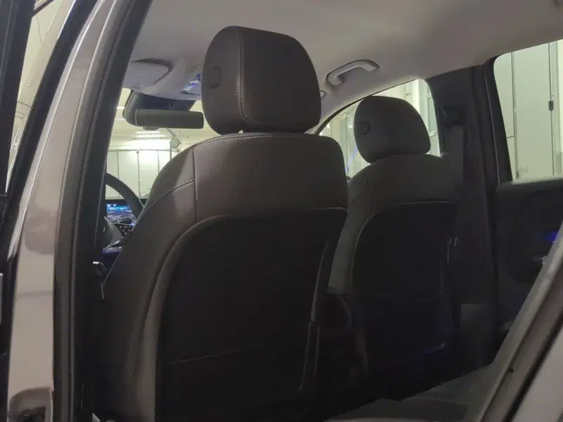 Mercedes-Benz GLB nuova a Macerata (18)