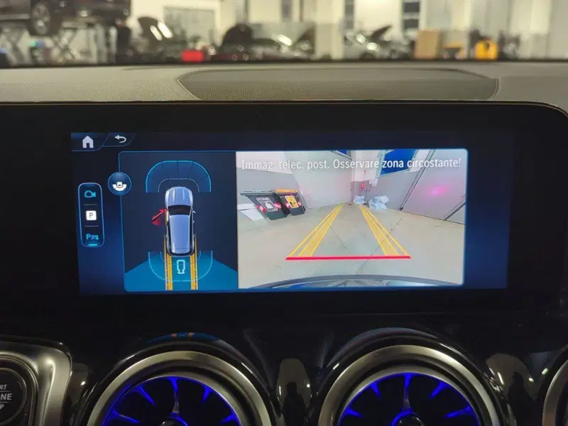 Mercedes-Benz GLB nuova a Macerata (19)