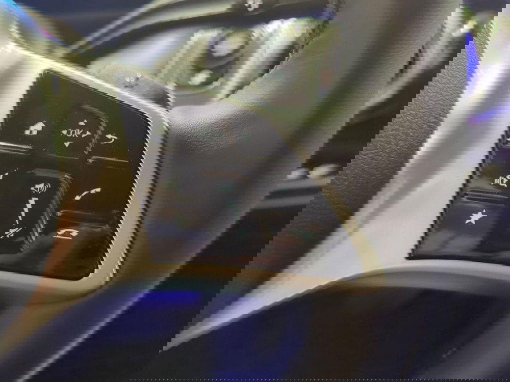 Mercedes-Benz GLB nuova a Macerata (20)