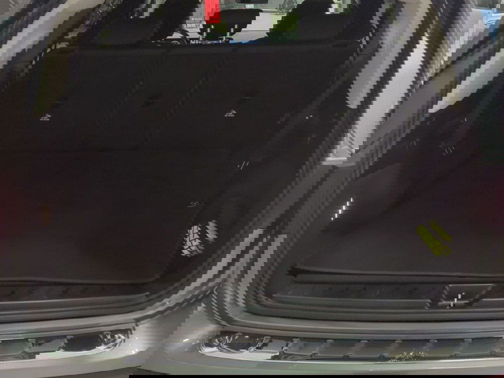 Mercedes-Benz GLB nuova a Macerata (7)