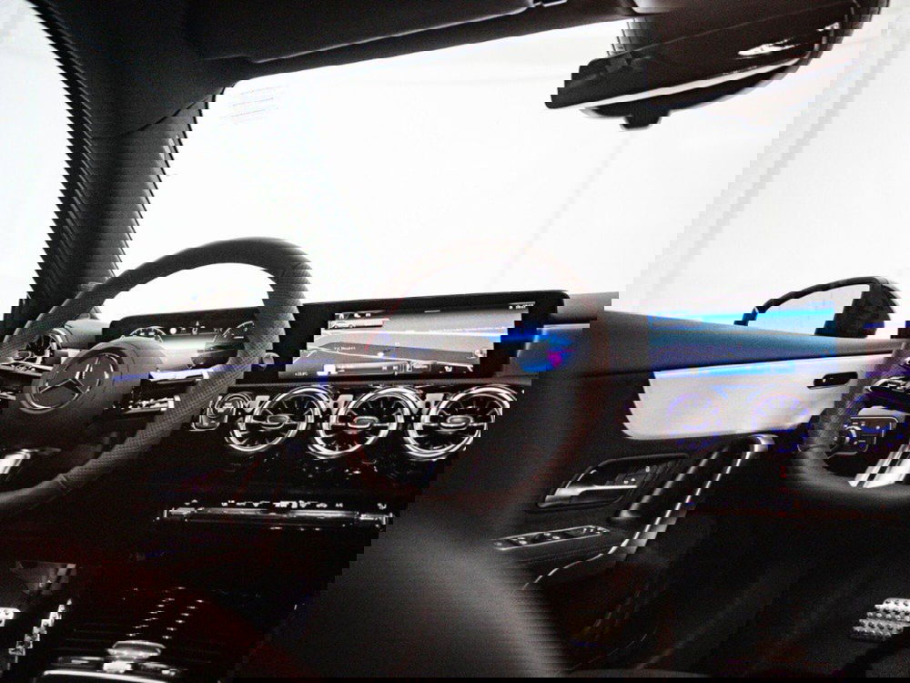 Mercedes-Benz Classe A Sedan nuova a Macerata (11)