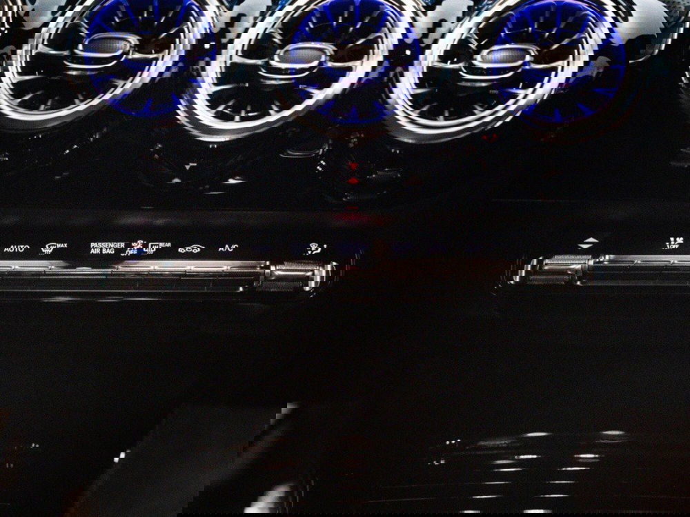 Mercedes-Benz Classe A Sedan nuova a Macerata (13)