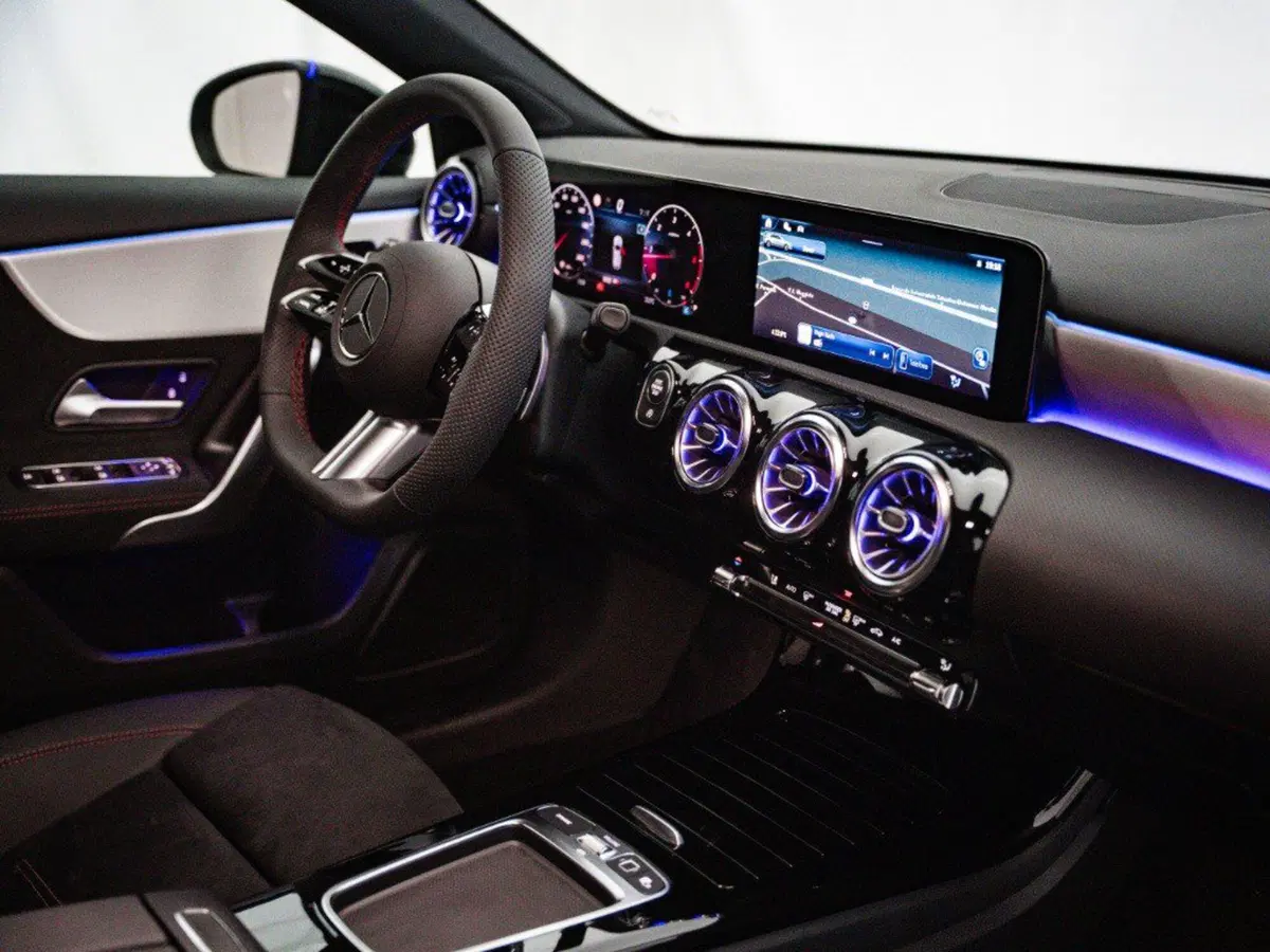 Mercedes-Benz Classe A Sedan nuova a Macerata (18)