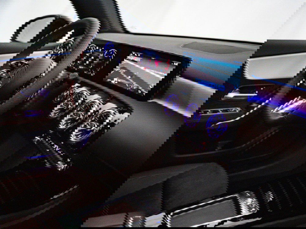 Mercedes-Benz Classe A Sedan nuova a Macerata (18)