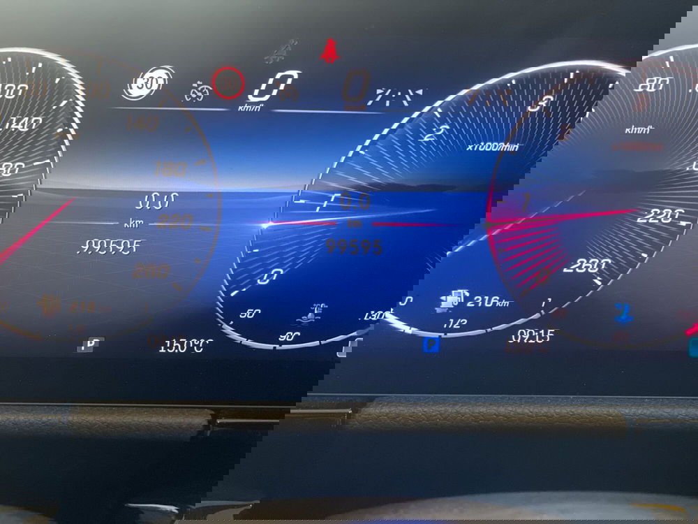 Mercedes-Benz GLA SUV usata a Napoli (10)