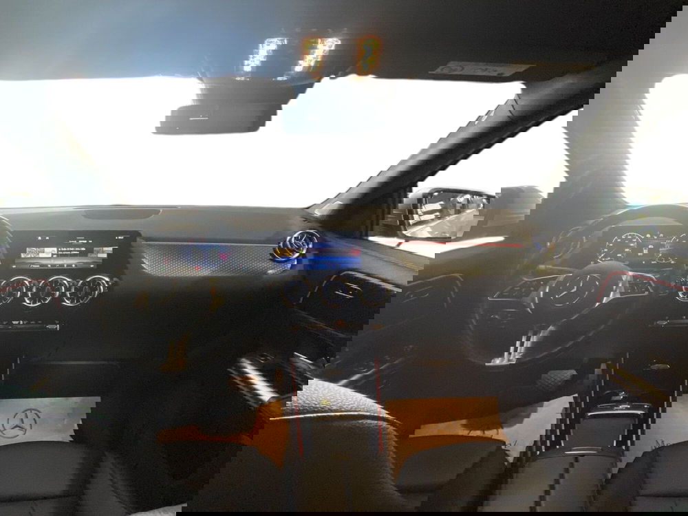 Mercedes-Benz GLA SUV usata a Napoli (12)