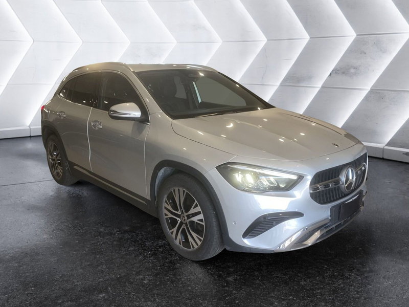 Mercedes-Benz GLA SUV usata a Napoli (3)