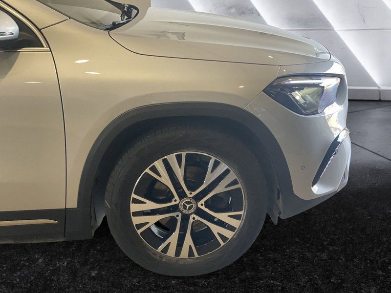 Mercedes-Benz GLA SUV usata a Napoli (9)