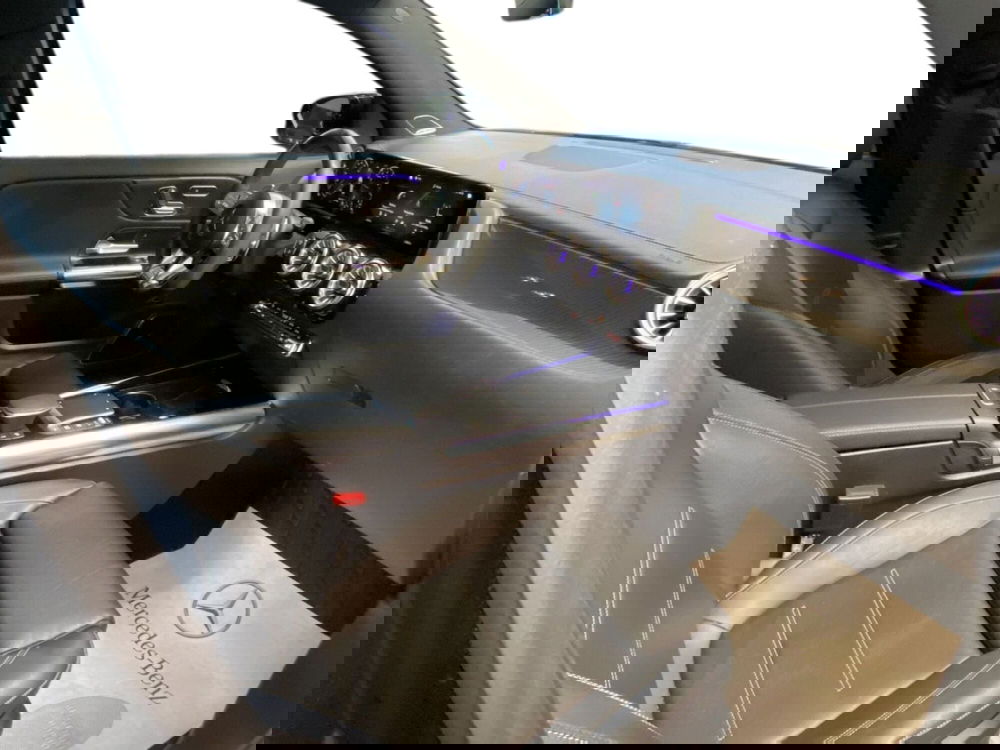 Mercedes-Benz GLA SUV usata a Napoli (15)