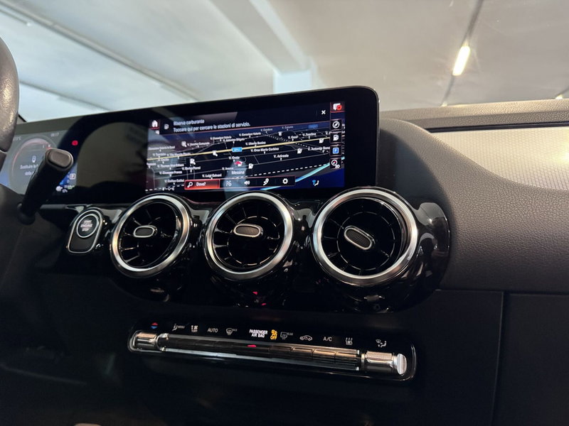 Mercedes-Benz GLA SUV usata a Messina (12)