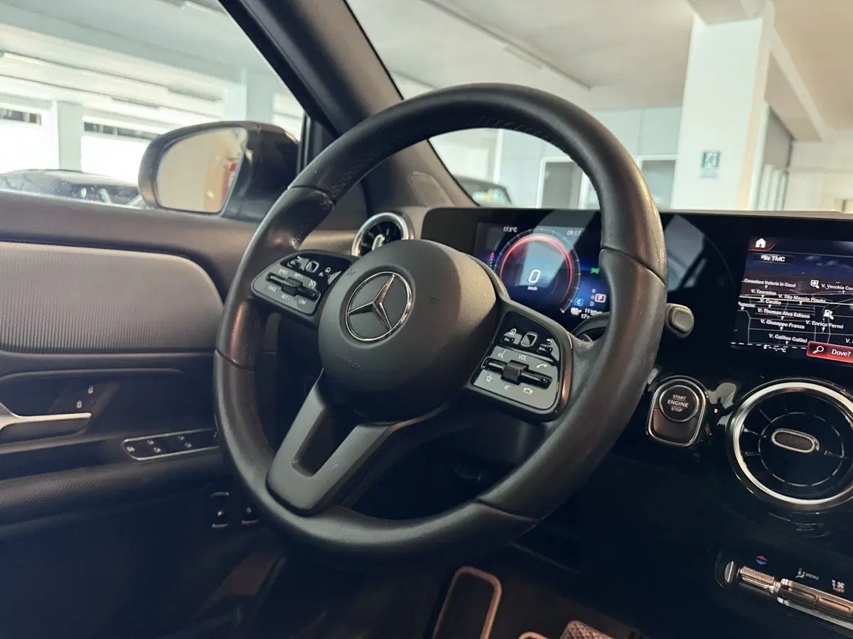 Mercedes-Benz GLA SUV usata a Messina (14)