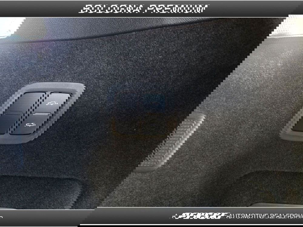 Porsche Cayenne usata a Bologna (11)