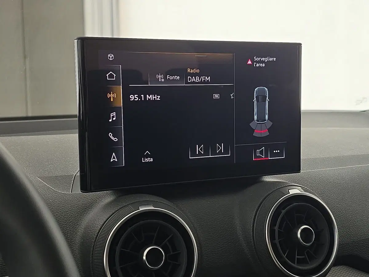 Audi Q2 usata a Alessandria (16)