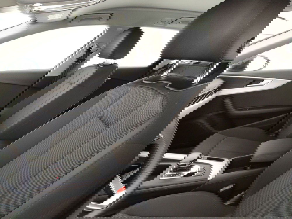 Audi A4 Avant usata a Massa-Carrara (8)