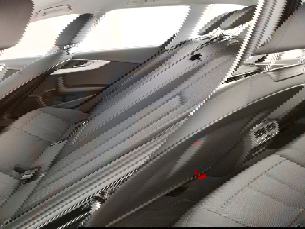 Audi A4 Avant usata a Massa-Carrara (9)