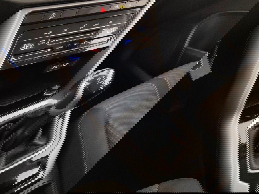 Volkswagen T-Roc usata a Massa-Carrara (10)