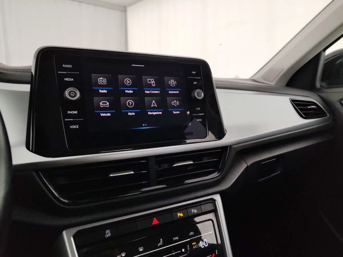 Volkswagen T-Roc usata a Massa-Carrara (14)