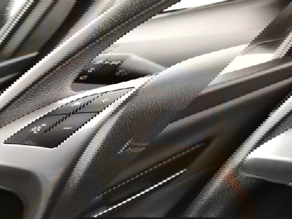 Lancia Ypsilon usata a Massa-Carrara (15)