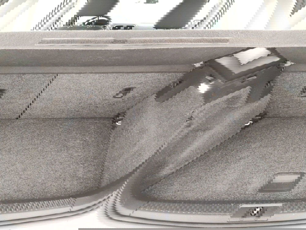 Volkswagen Polo usata a Massa-Carrara (15)