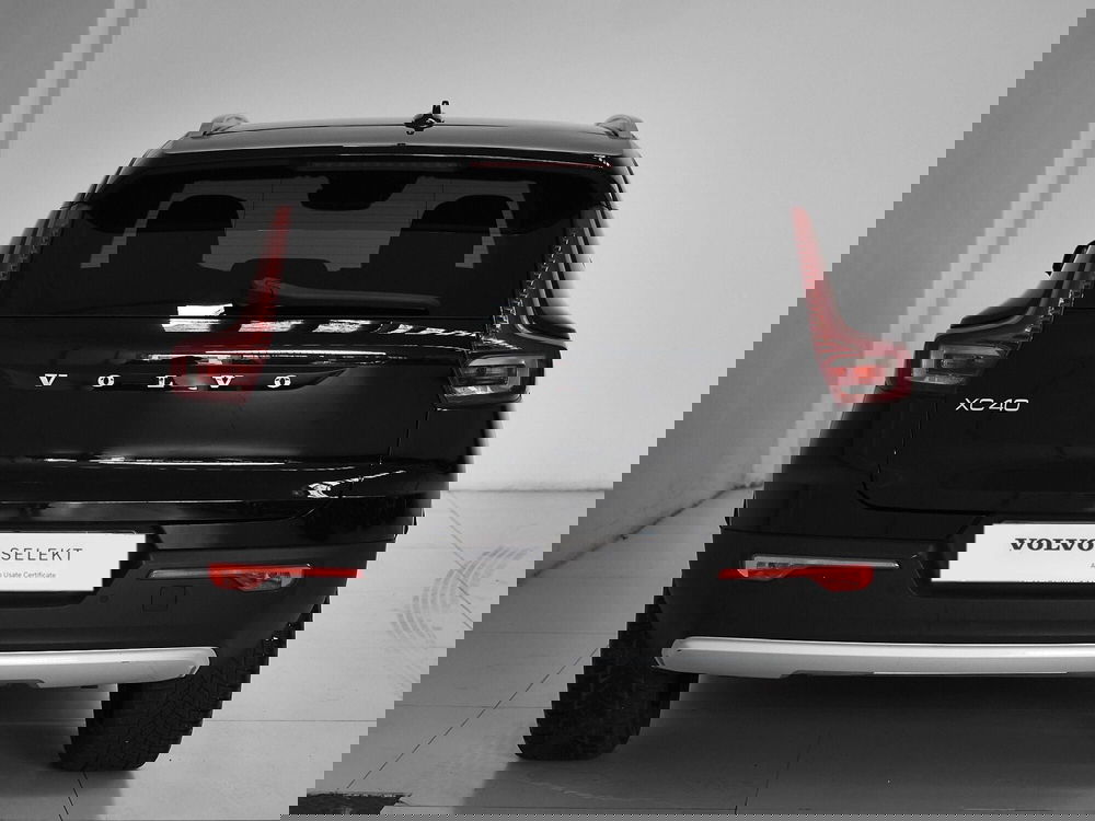 Volvo XC40 usata a Prato (5)