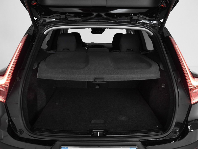 Volvo XC40 usata a Prato (6)