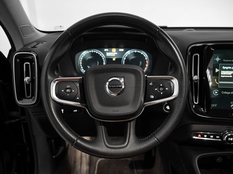 Volvo XC40 usata a Prato (7)