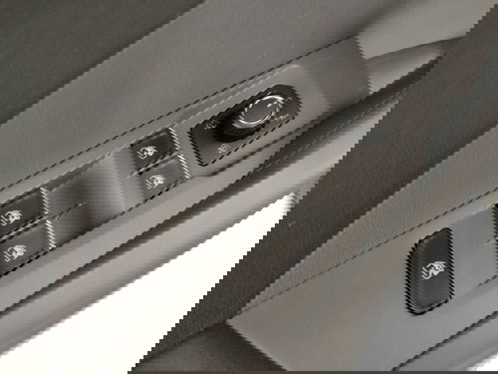 Volkswagen T-Cross usata a Napoli (12)