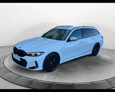 BMW Serie 3 Touring 320d  mhev 48V xdrive MSport Pro auto del 2025 usata a Pozzuoli