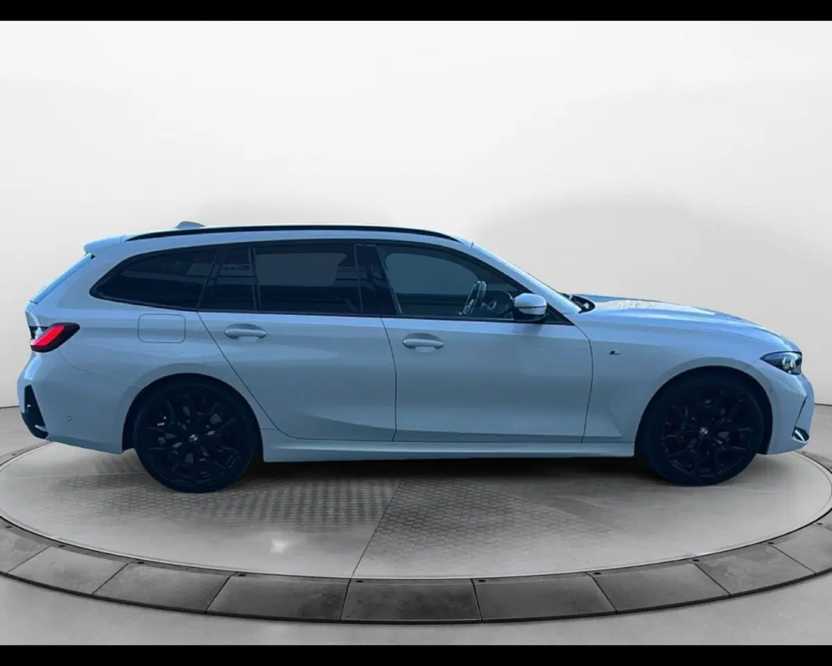 BMW Serie 3 Touring usata a Napoli (5)