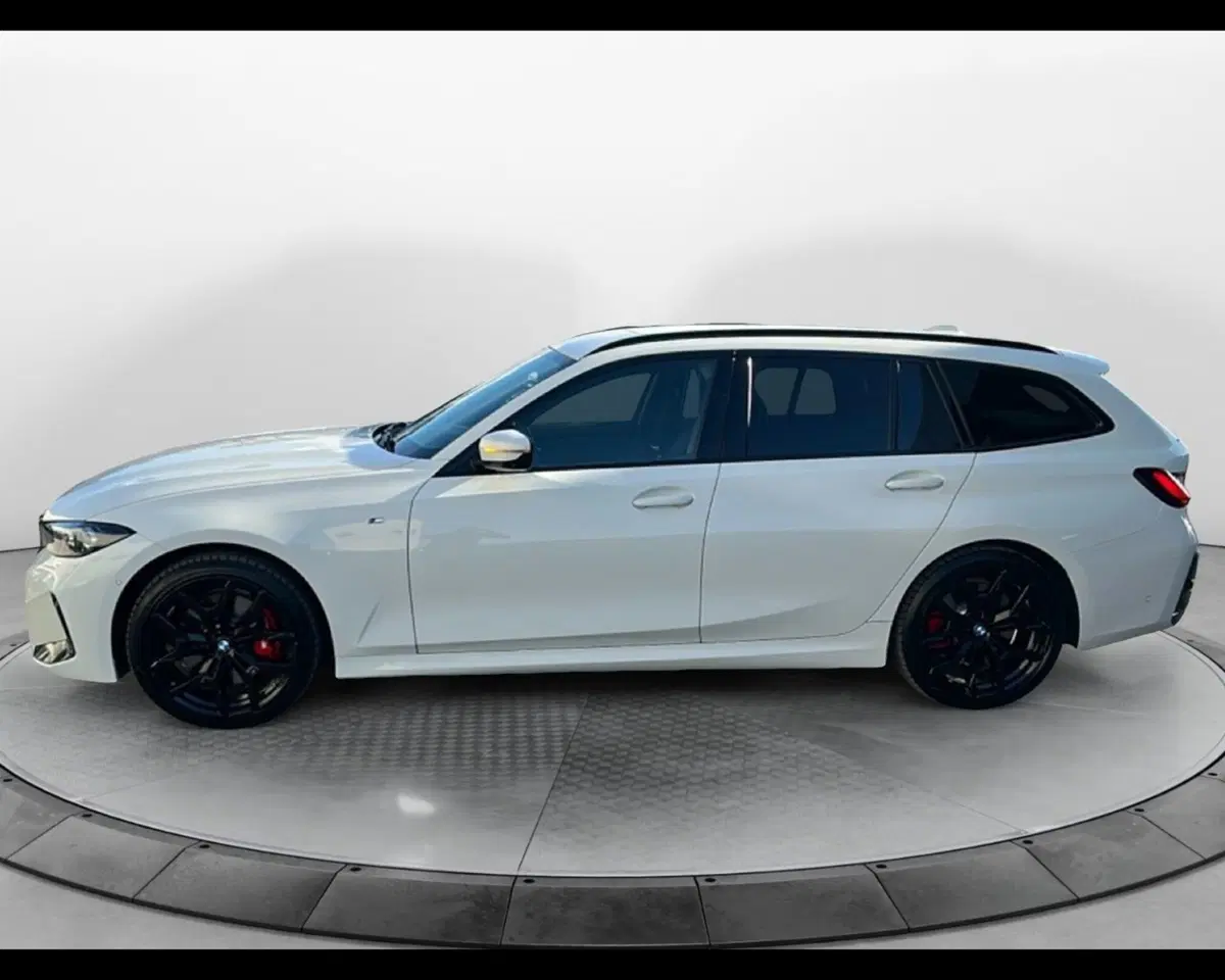BMW Serie 3 Touring usata a Napoli (9)
