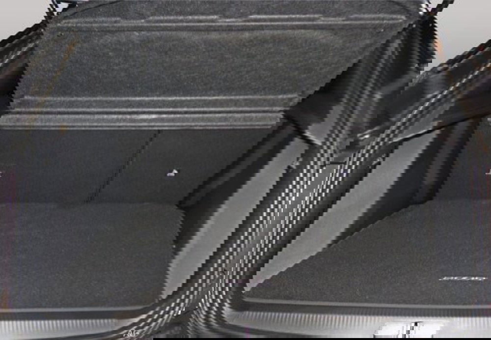 Peugeot 2008 nuova a Varese (8)